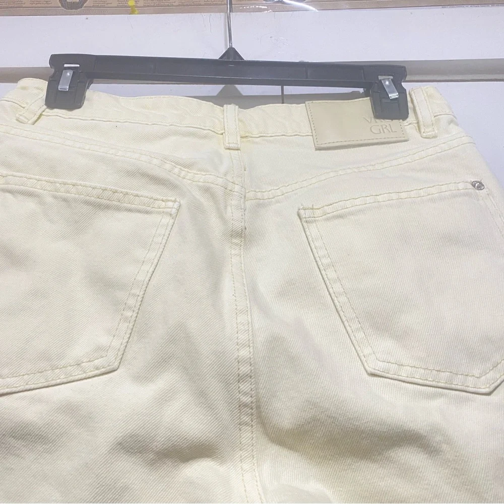 VRG GRL Women’s Jeans light yellow Denim size 10 baggy cuff hem waist 28” Cotton - Picture 3 of 7